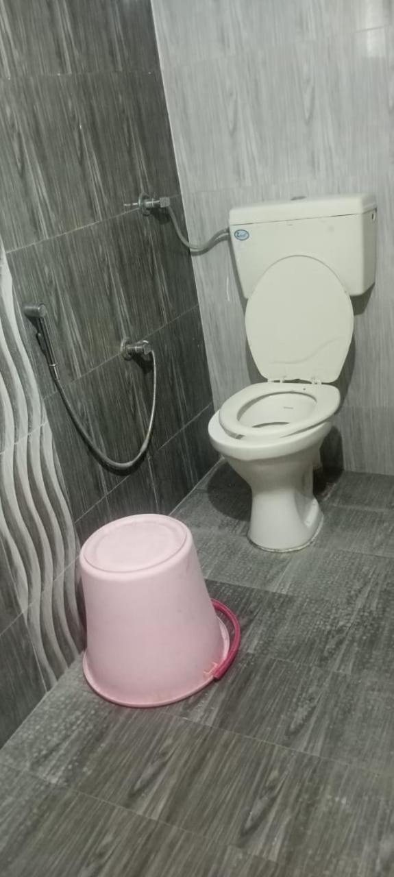 Hotel Anjali Palace 阿穆达巴 外观 照片